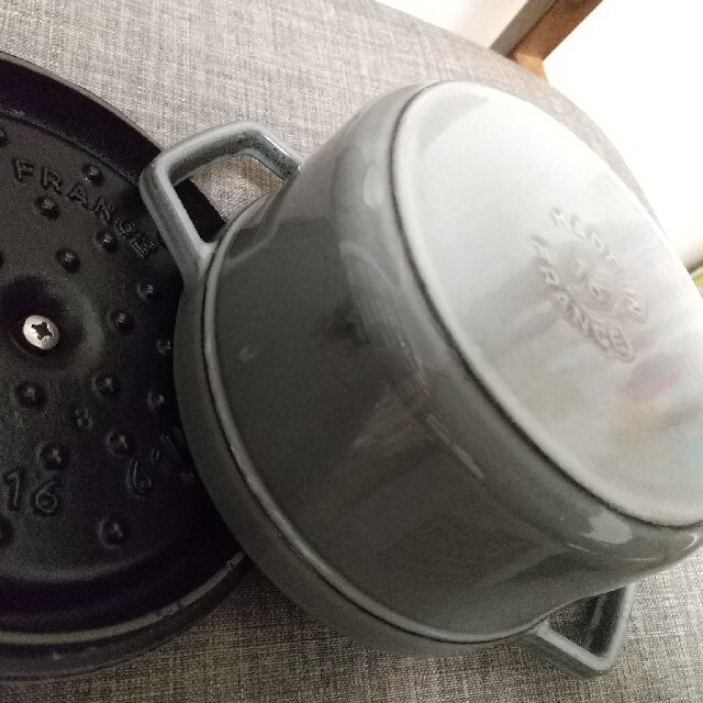 STAUB(ストウブ)のstaub 16 インテリア/住まい/日用品のキッチン/食器(鍋/フライパン)の商品写真