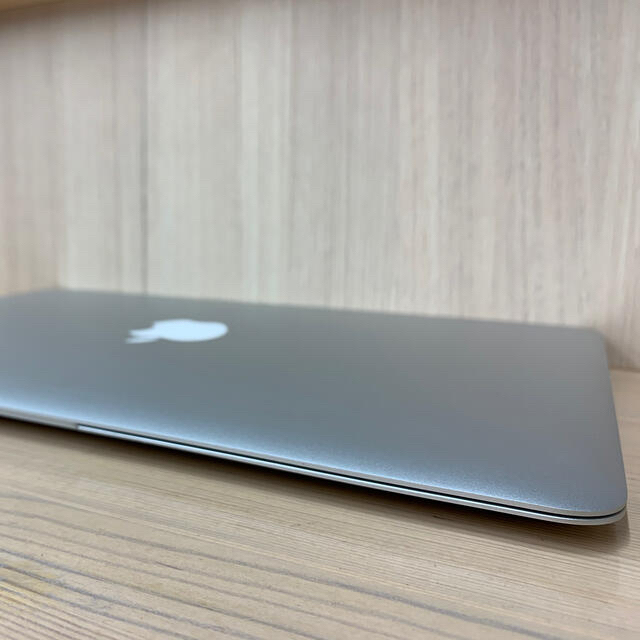 【美品】MacBook Air11インチcore i7 8G SSD256G