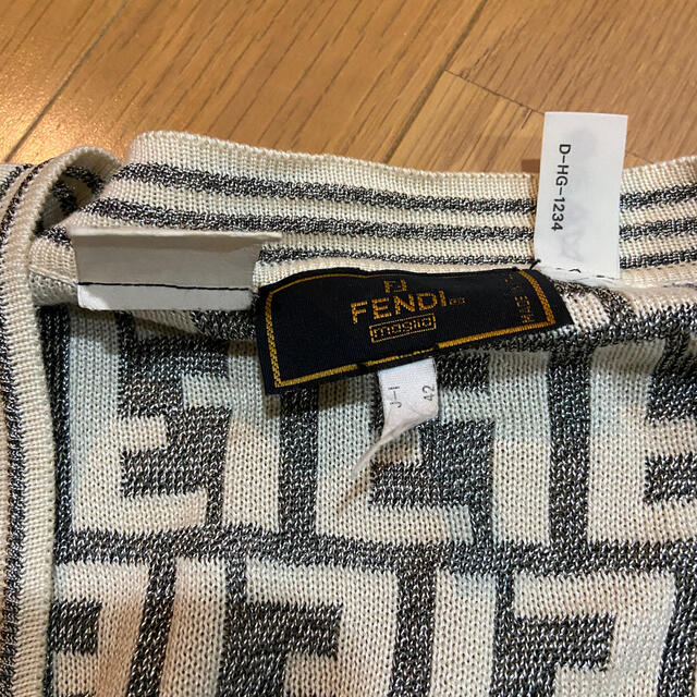 FENDI(フェンディ)のフェンディー　ズッカ柄　カーディガン レディースのトップス(ニット/セーター)の商品写真