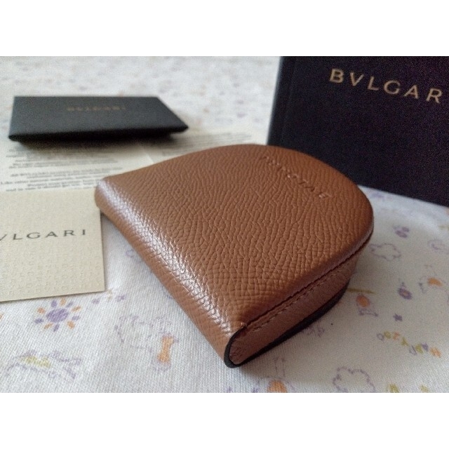 BVLGARI(ブルガリ)の【新品】ブルガリ　BVLGARI　コインケース　小銭入れ　ブラウン　馬蹄形 メンズのファッション小物(コインケース/小銭入れ)の商品写真