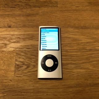 アップル(Apple)のiPod Nano 4世代 8gbシルバー(ポータブルプレーヤー)