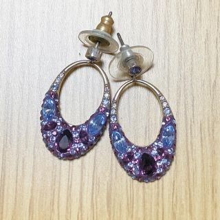 スワロフスキー(SWAROVSKI)の最終値下 SWAROVSKI パープルストーンピアス(ピアス)