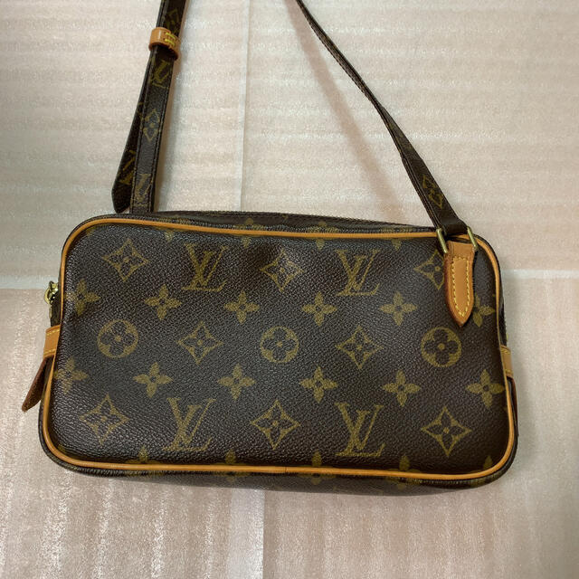 LOUIS VUITTON(ルイヴィトン)のルイヴィトン  ショルダーバッグ モノグラム マルリーバンドリエール 【美品】 レディースのバッグ(ショルダーバッグ)の商品写真