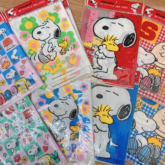 SNOOPY(スヌーピー)のスヌーピー ブックカバー Ｂ５ 3枚入り×23セット ハンドメイドの文具/ステーショナリー(ブックカバー)の商品写真