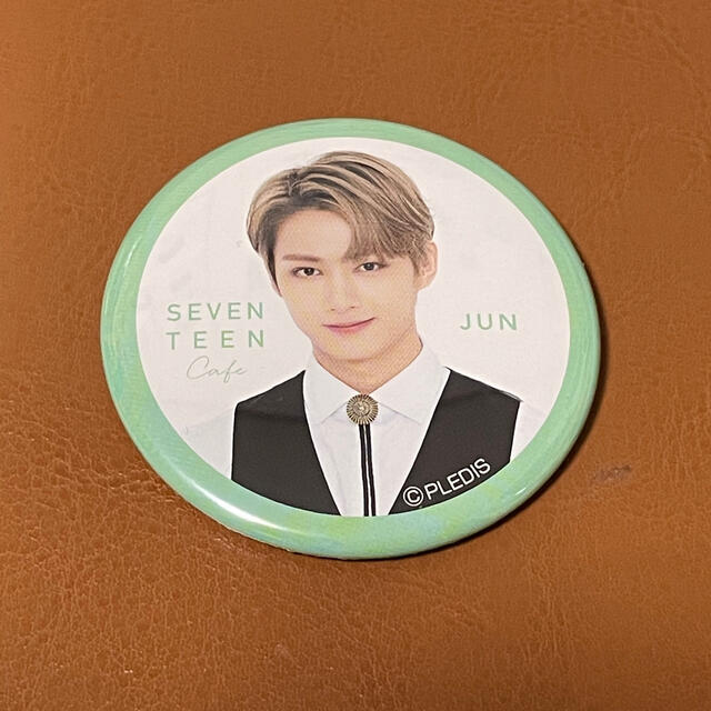 SEVENTEEN - セブチカフェ 缶バッジ(FACE)ジュンの通販 by も SEVENTEEN - セブチカフェ 缶バッジ(FACE)ジュンの通販 by も