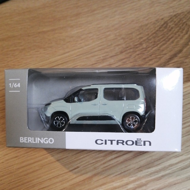 シトロエン、「ベルランゴ」におもちゃ付きの限定車「トイ