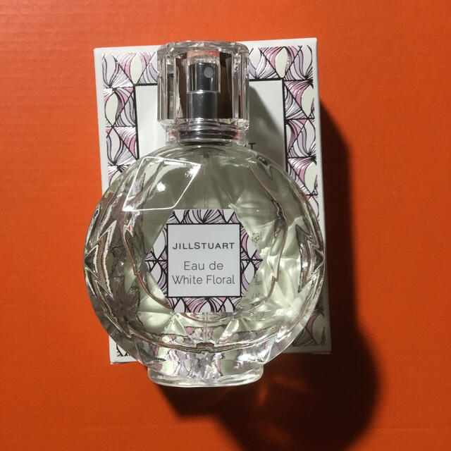 JILLSTUART(ジルスチュアート)の★新品★ ジルスチュアート オード ホワイトフローラル  50ml 香水 コスメ/美容の香水(香水(女性用))の商品写真