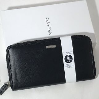 カルバンクライン(Calvin Klein)の直営店購入 新品カルバンクライン 高級カーフ革20680円 ラウンド財布(長財布)