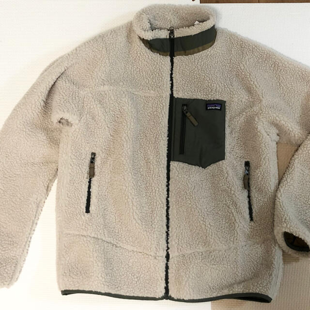 patagonia(パタゴニア)のパタゴニア　キッズレトロXジャケット  XXLサイズ レディースのジャケット/アウター(ブルゾン)の商品写真