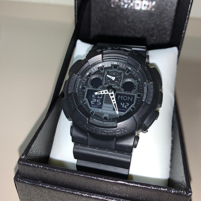 G-SHOCK(ジーショック)のg-shock ga-100 メンズの時計(腕時計(デジタル))の商品写真