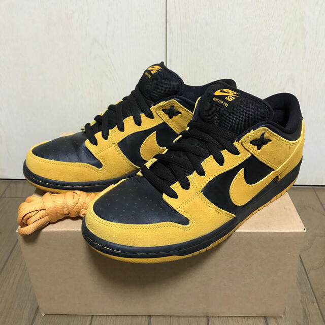 スニーカーnike dunk low pro sb ナイキ ダンク ロー 黒 黄色