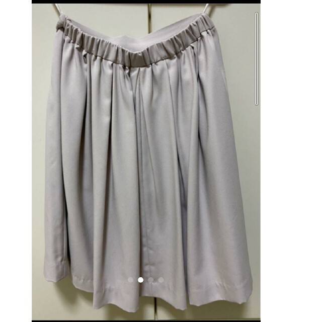 Rope' Picnic(ロペピクニック)のグレー　フレア　タック　スカート レディースのスカート(ひざ丈スカート)の商品写真