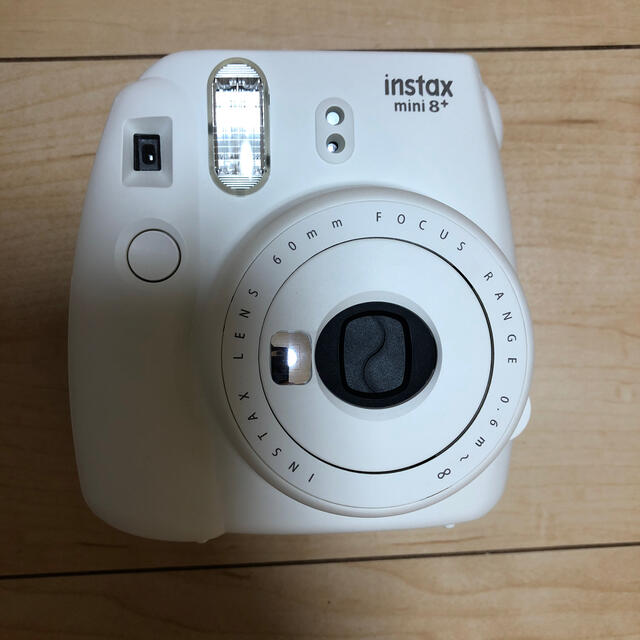 富士フイルム(フジフイルム)のチェキ instax mini 8＋ スマホ/家電/カメラのカメラ(フィルムカメラ)の商品写真