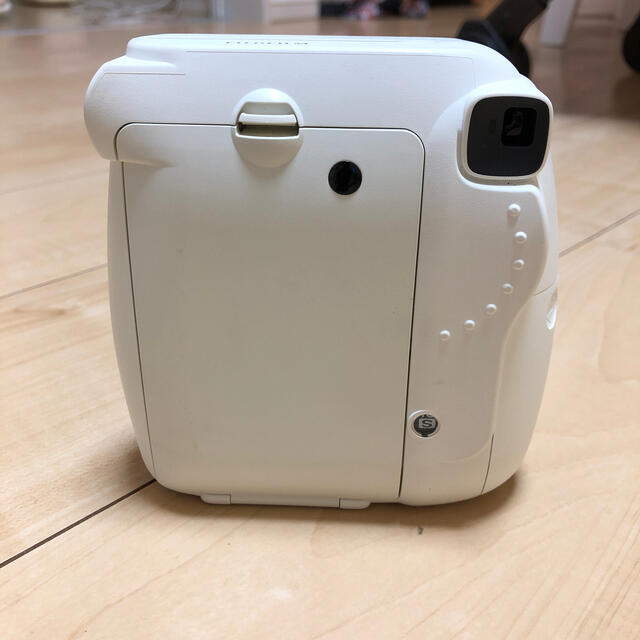 富士フイルム(フジフイルム)のチェキ instax mini 8＋ スマホ/家電/カメラのカメラ(フィルムカメラ)の商品写真