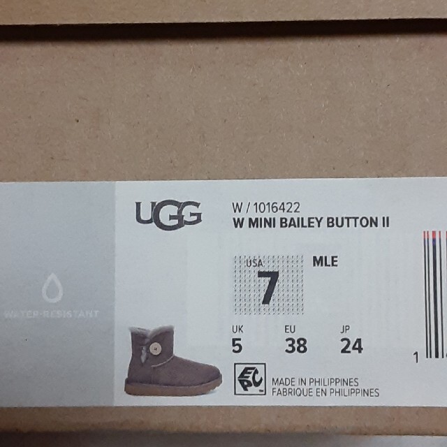 UGG(アグ)の【未使用】UGGムートンブーツ　7 レディースの靴/シューズ(ブーツ)の商品写真