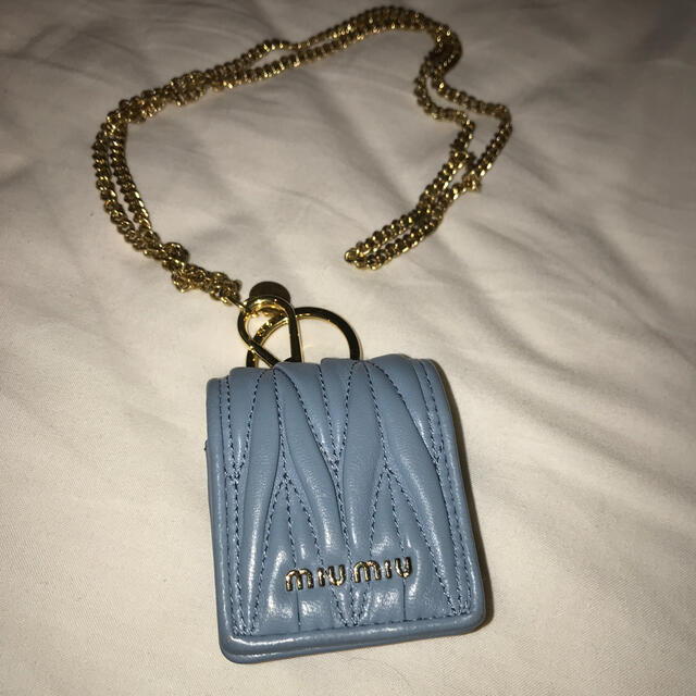 miumiu AirPodsケース