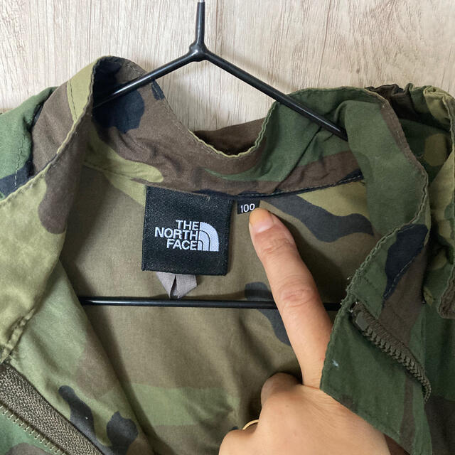 THE NORTH FACE(ザノースフェイス)のお値下げ↘️ノースフェイス   迷彩マウンテンパーカー　キッズ　100 キッズ/ベビー/マタニティのキッズ服男の子用(90cm~)(ジャケット/上着)の商品写真