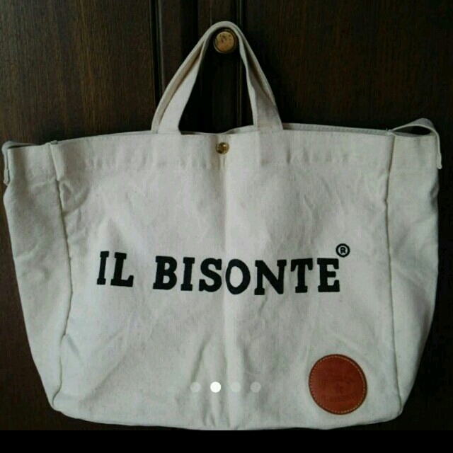 IL BISONTE(イルビゾンテ)のイルビゾンテ☆ムック☆バッグ レディースのバッグ(ショルダーバッグ)の商品写真