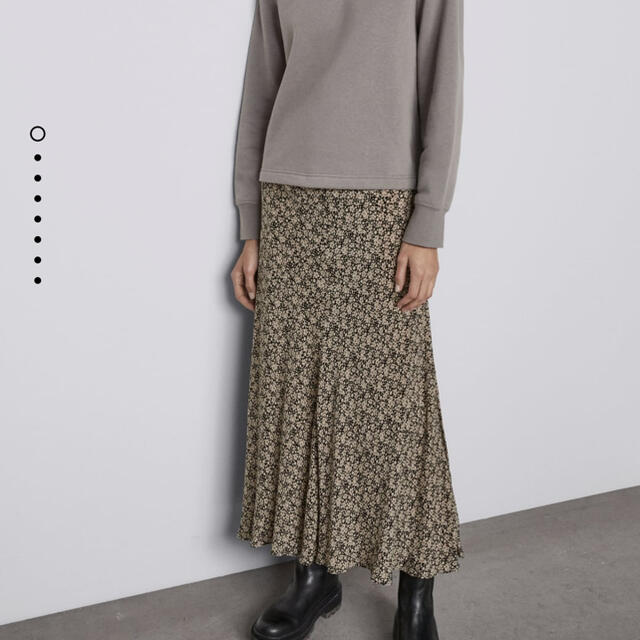 ZARA(ザラ)のZARA レディースのスカート(ロングスカート)の商品写真