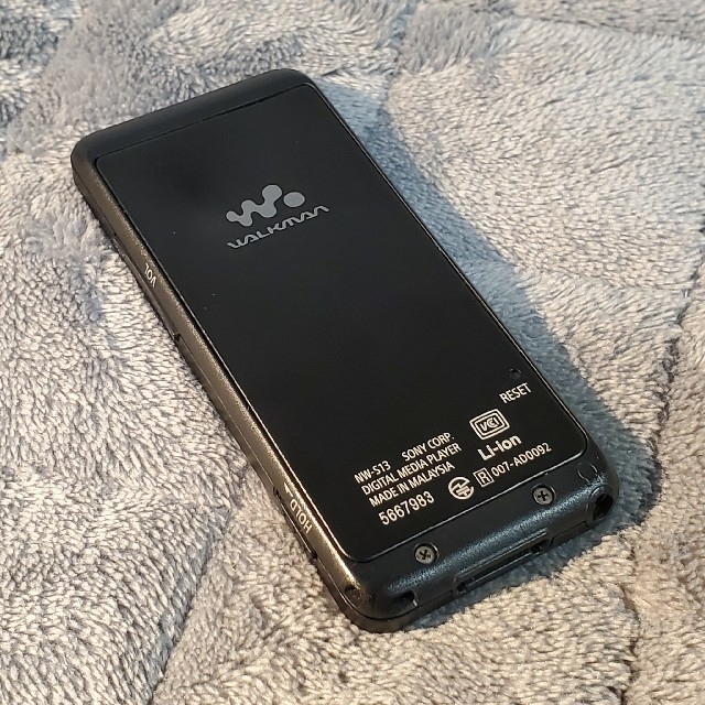 WALKMAN(ウォークマン)のSONY ウォークマン NW-S13 4GB スマホ/家電/カメラのオーディオ機器(ポータブルプレーヤー)の商品写真