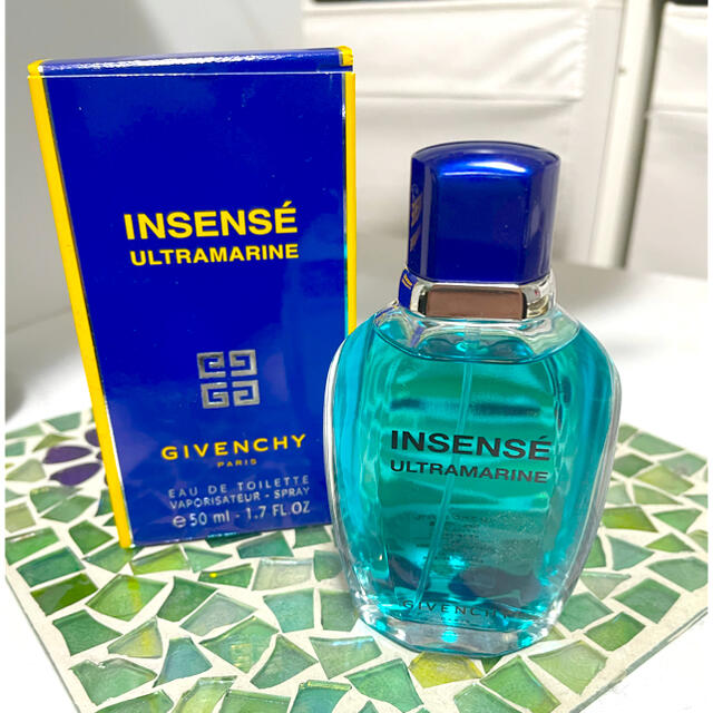 GIVENCHY(ジバンシィ)のGIVENSHY 香水　明日までSALE!50ml 未使用未開封 コスメ/美容の香水(ユニセックス)の商品写真