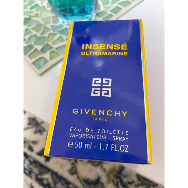 GIVENCHY(ジバンシィ)のGIVENSHY 香水　明日までSALE!50ml 未使用未開封 コスメ/美容の香水(ユニセックス)の商品写真