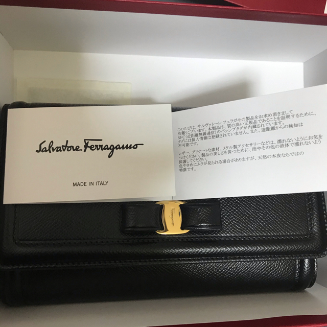 納得できる割引 Ferragamo - 新品 箱付き お買い得♡ VARA ショルダー