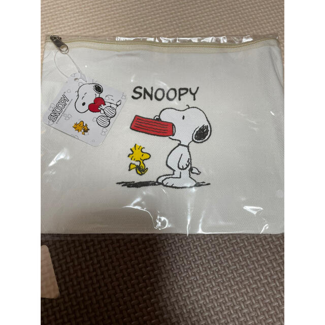 新品未開封　スヌーピー　SNOOPY ポーチ　コットンポーチ レディースのファッション小物(ポーチ)の商品写真