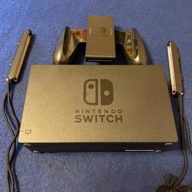 Nintendo  Switch 2017年購入（ジョイコンなし）