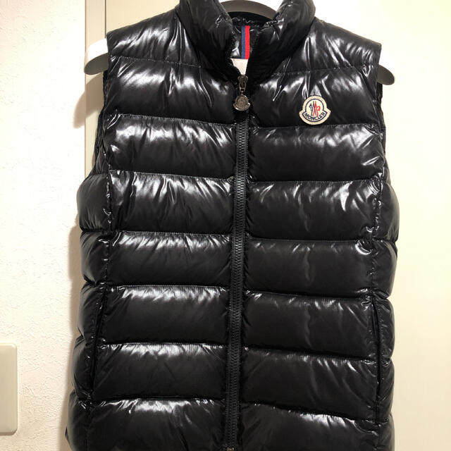 MONCLER(モンクレール)のモンクレール ダウンベストGHANY  レディースのジャケット/アウター(ダウンベスト)の商品写真