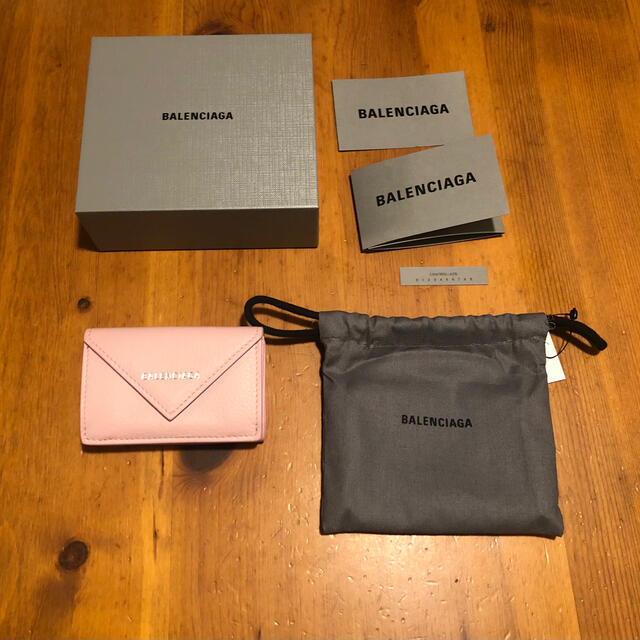 Balenciaga(バレンシアガ)のBALENCIAGA ペーパーミニウォレット　ミニ財布 レディースのファッション小物(財布)の商品写真