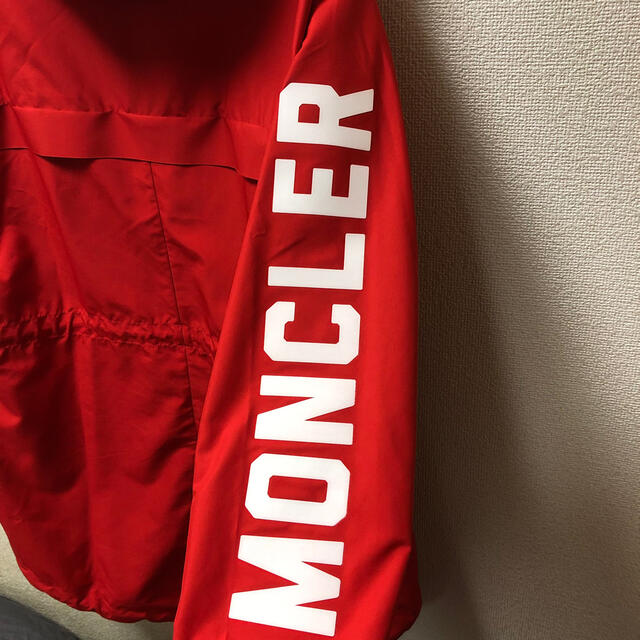 MONCLER(モンクレール)のMONCLER ナイロンロングパーカー(使用回数2回) メンズのジャケット/アウター(ナイロンジャケット)の商品写真