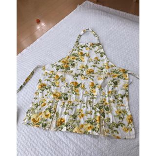 ローラアシュレイ(LAURA ASHLEY)のタント様　ローラアシュレイ　エプロン(その他)