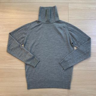 ジョンスメドレー(JOHN SMEDLEY)のビームス購入　ジョンスメドレー　タートルネックニット　シルバー　XS 24G(ニット/セーター)