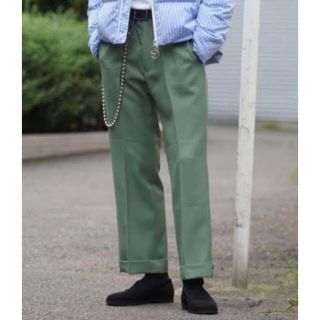 コモリ(COMOLI)のKAIKO スラッグス Olive(スラックス)