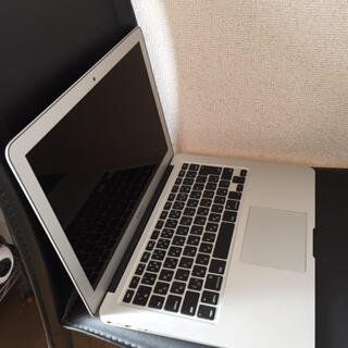 マック(Mac (Apple))のmacbookair mid2013 A1466(ノートPC)