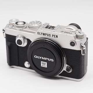 オリンパス(OLYMPUS)のOlympus PEN-F シルバー(ミラーレス一眼)