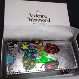 ヴィヴィアンウエストウッド(Vivienne Westwood)のヴィヴィアンビートル昆虫柄キーケース シルバー(キーケース)