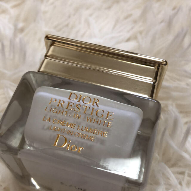 Dior(ディオール)の最終値下げディオール プレステージ ホワイト ラ クレーム ルミエール  コスメ/美容のスキンケア/基礎化粧品(フェイスクリーム)の商品写真