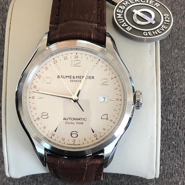 BAUME&MERCIER(ボームエメルシエ)のXマス特価　ボーム＆メルシェ クリフトン デュアルタイム  MOA10112  メンズの時計(腕時計(アナログ))の商品写真