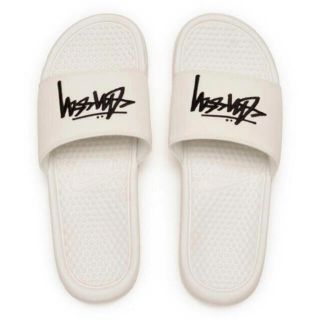 ナイキ(NIKE)のSTUSSY × NIKE BENASSI SLIDE SANDAL SAIL(サンダル)