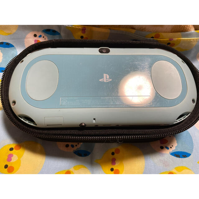 PlayStation(プレイステーション)のPlayStation Vita エンタメ/ホビーのゲームソフト/ゲーム機本体(携帯用ゲーム機本体)の商品写真