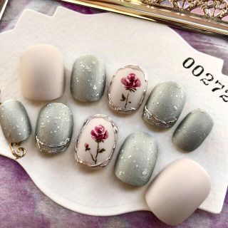 272 雪のようなアンティーク薔薇ネイル　卒業式ネイル　ネイルチップ　nail