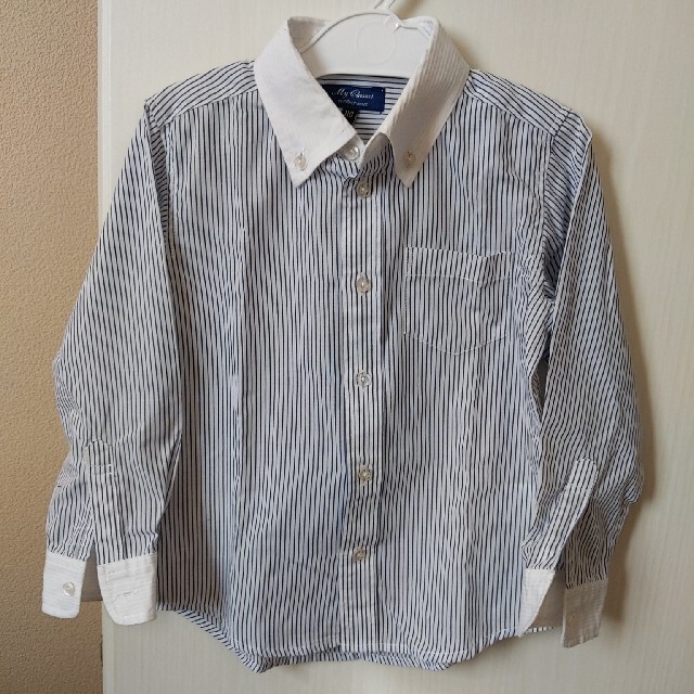 motherways(マザウェイズ)のネイビー ストライプ シャツ 110 キッズ/ベビー/マタニティのキッズ服男の子用(90cm~)(ドレス/フォーマル)の商品写真