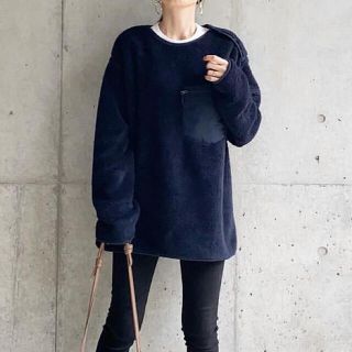 ユニクロ(UNIQLO)の美品フリースプルオーバーネイビーL(ニット/セーター)