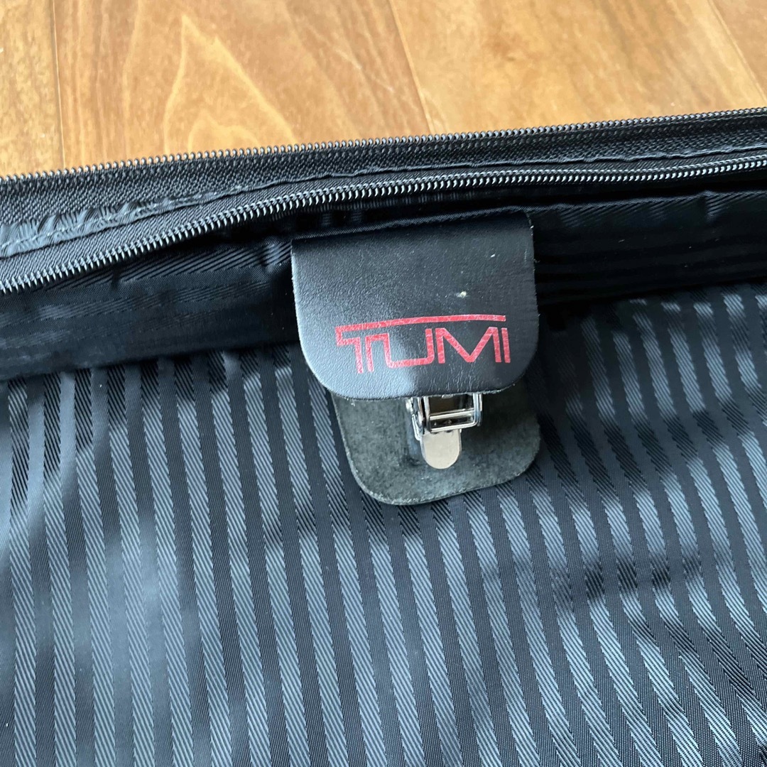 TUMI ガーメントバック 9