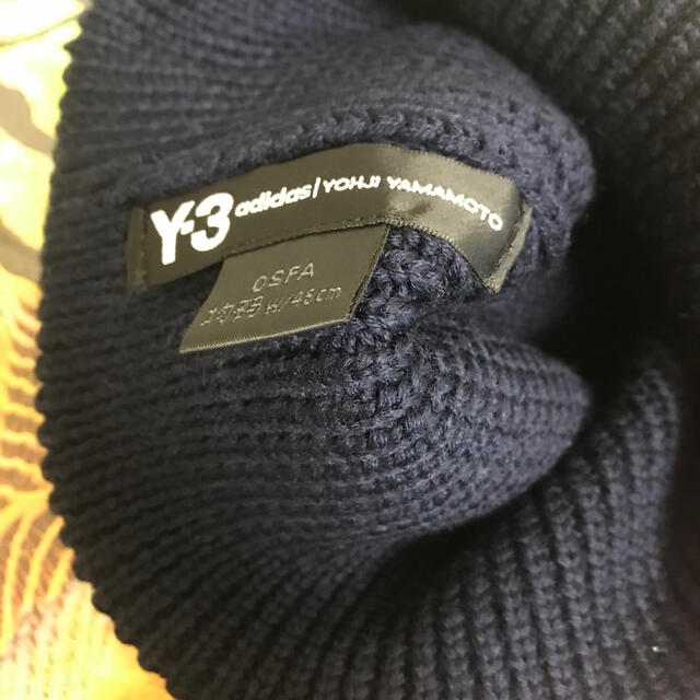 Y-3(ワイスリー)のY-3 CLASSIC BEANIE ワイスリーニット帽 メンズの帽子(ニット帽/ビーニー)の商品写真