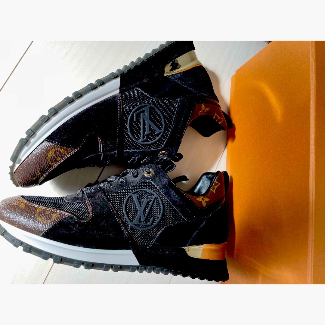 LOUIS VUITTON(ルイヴィトン)の【最終値下】LOUIS VUITTON スニーカー レディース レディースの靴/シューズ(スニーカー)の商品写真