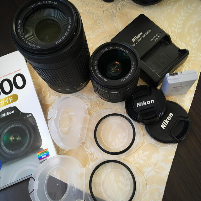 専用です♪Nikon D5600 ダブルズームキット　ニコン　デジタル一眼レフ