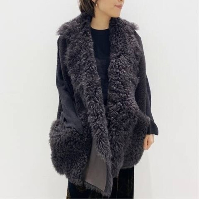 少し豊富な贈り物 L'Appartement DEUXIEME CLASSE - L'Appartement【BLANCHA】 MOUTON VEST 毛皮/ファーコート